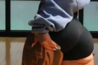 ➡ IF U WANNA SEE ME ➡ MESSAGE ME ON MY 💦𝙊𝙉𝙇𝙔𝙁𝘼𝙉𝙎💦 AND I WILL MESSAGE YOU BACK ⬇ 𝙄𝙉𝙎𝙏𝘼𝙉𝙏𝙇𝙔 PRESS DOWN ON MY ONLYFANS LINK BELOW AND PRESS OPEN 👇 https://onlyfans.com/wettitaliansophia - Image 4