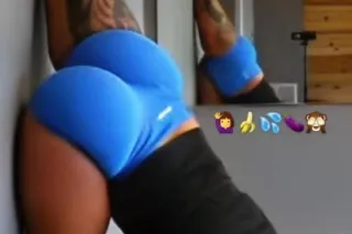 ➡ IF U WANNA SEE ME ➡ MESSAGE ME ON MY 💦𝙊𝙉𝙇𝙔𝙁𝘼𝙉𝙎💦 AND I WILL MESSAGE YOU BACK ⬇ 𝙄𝙉𝙎𝙏𝘼𝙉𝙏𝙇𝙔 PRESS DOWN ON MY ONLYFANS LINK BELOW AND PRESS OPEN 👇 https://onlyfans.com/wettitaliansophia - Image 1